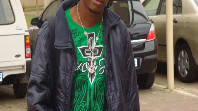 TJ - Elewe Ukwu TJ - Elewe Ukwu